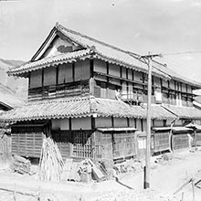 上田遊郭にあった2棟の櫓（昭和16年頃撮影）