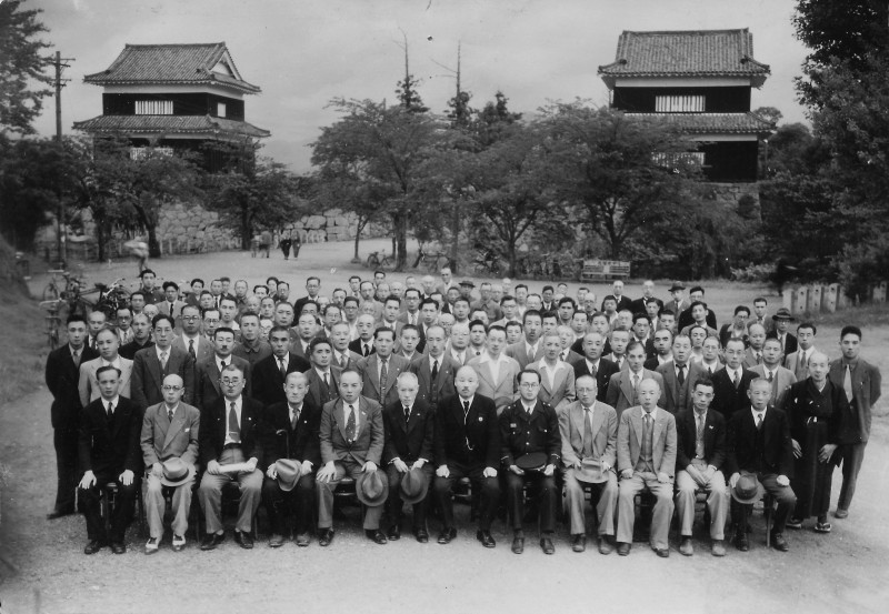 櫓移築工事しゅん工式 昭和24年